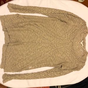 Used winter shirt - looks new.
